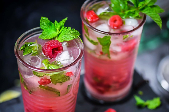 Cách Làm Mojito Phúc Bồn Tử Thanh Mát Đơn Giản Tại Nhà